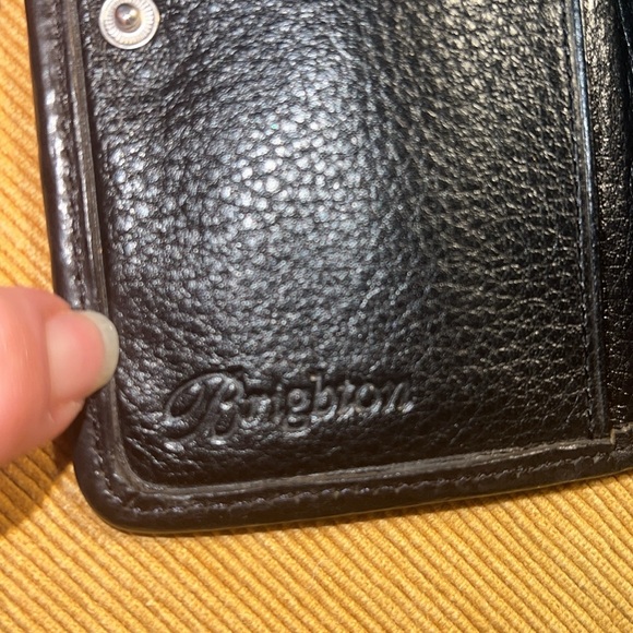 BRIGHTON BLACK PEBBLED LEATHER 3-SECTION SMALL WALLET 3x5 SILVER TONE HEART SNAP - Picture 5 of 7